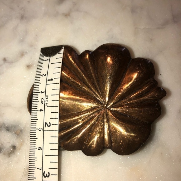 1970s Solid Brass Cloud Burst Abstract Flower Belt Buckle Approx 3” x 1.4” Vtg - Picture 4 of 5